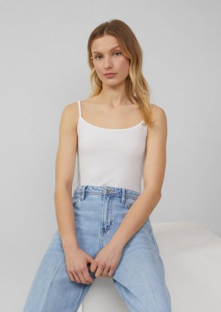 s.Oliver Top mit verstellbaren Spaghettiträgern im Slim Fit - weiß s.Oliver Top mit verstellbaren Spaghettiträgern im Slim Fit - weiß