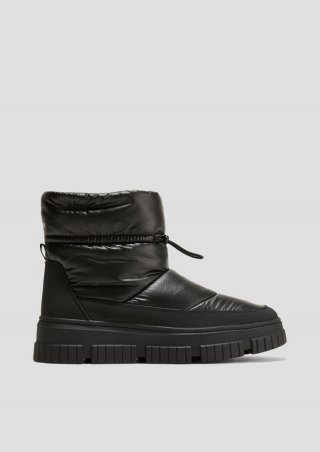 s.Oliver Schneeboots in glänzender Optik - schwarz s.Oliver Schneeboots in glänzender Optik - schwarz