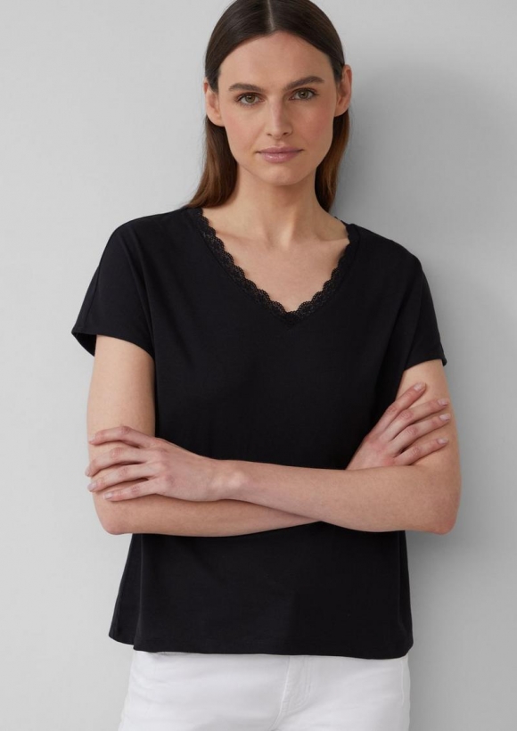 s.Oliver T-Shirt mit Spitze aus Modalmix - schwarz s.Oliver T-Shirt mit Spitze aus Modalmix - schwarz