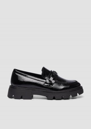 s.Oliver Loafers in Lackleder-Optik mit Schmuck-Detail - schwarz