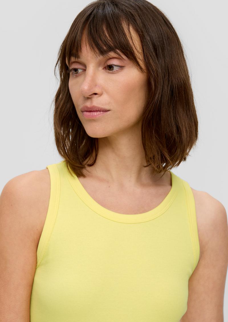 s.Oliver Elastisches Tanktop im Slim Fit - hellgelb