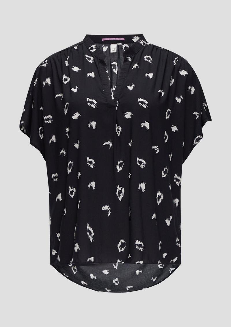 s.Oliver Viskosebluse mit All-over-Print - schwarz