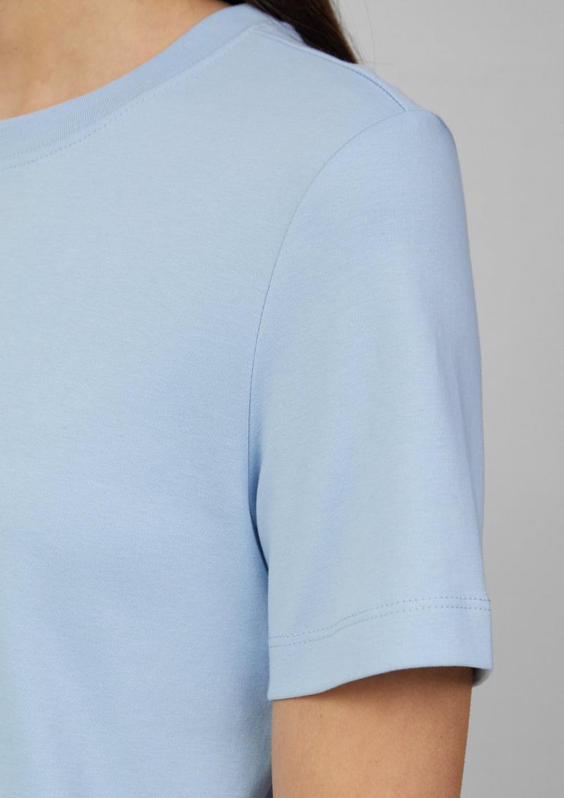 s.Oliver Verkürztes T-Shirt aus Interlockjersey - hellblau