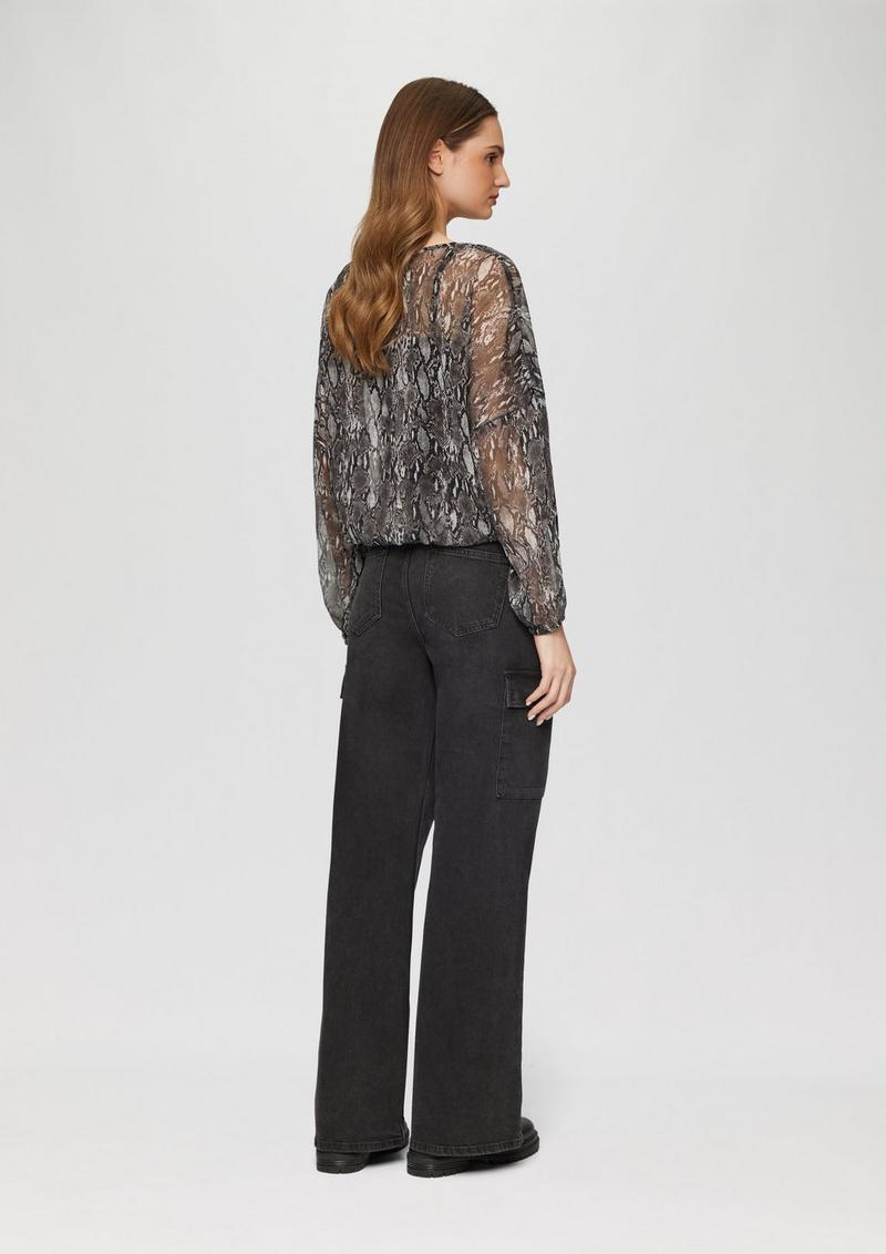 s.Oliver Transparente Bluse mit All-over-Print - dunkelgrau