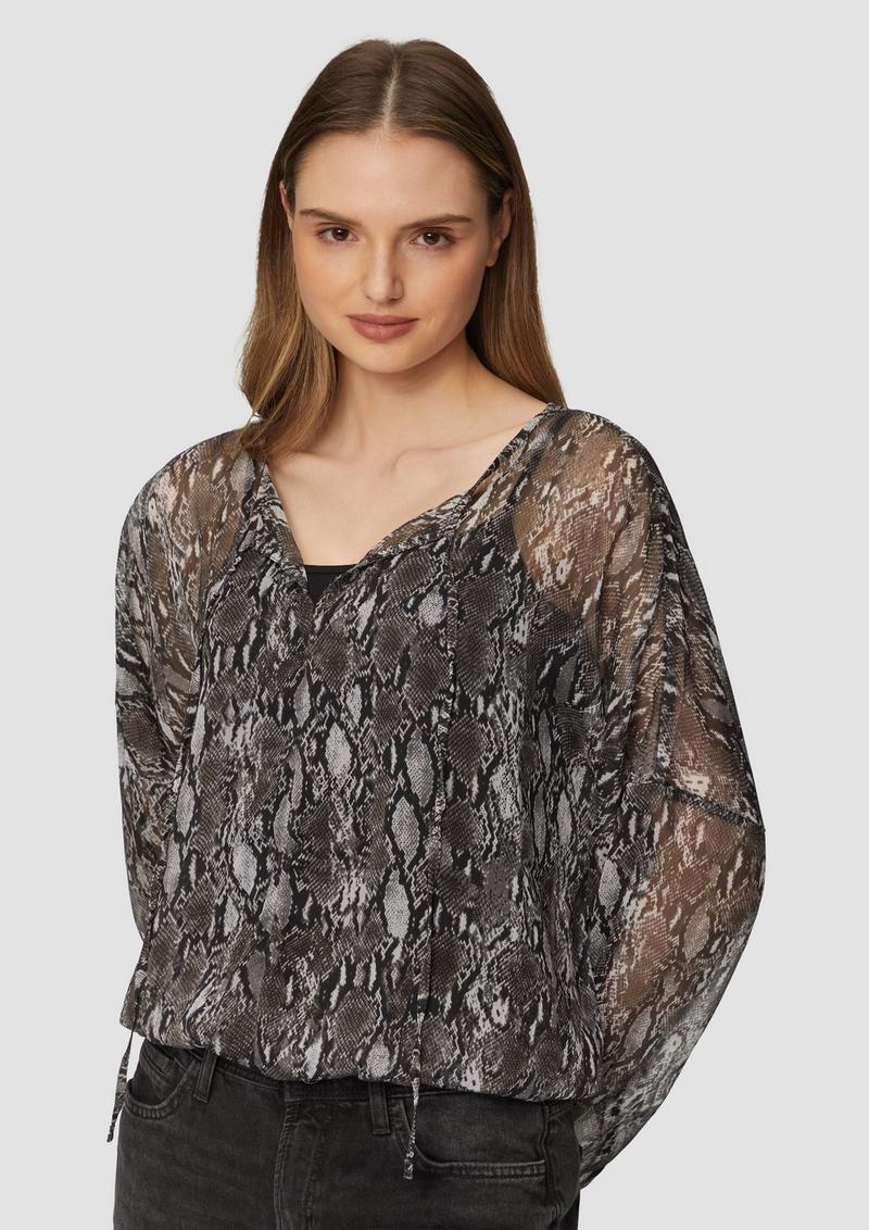 s.Oliver Transparente Bluse mit All-over-Print - dunkelgrau