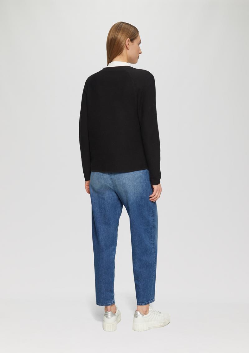 s.Oliver Gerippter Strickpullover aus Baumwollmix mit V-Ausschnitt - schwarz