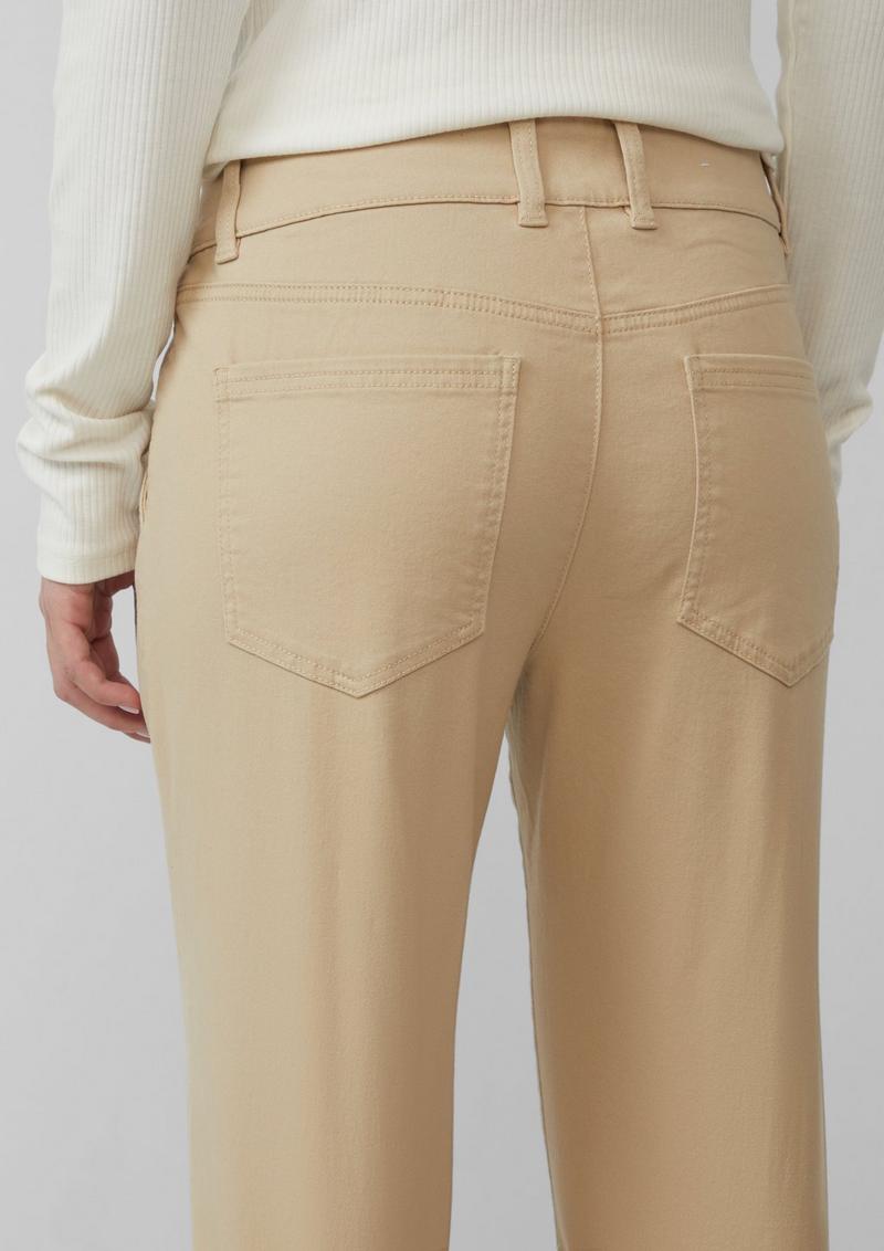 s.Oliver Chino aus Baumwollstretch - beige