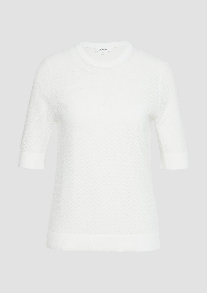 s.Oliver Transparenter Feinstrickpullover mit Lochmuster aus Viskosemix - ecru