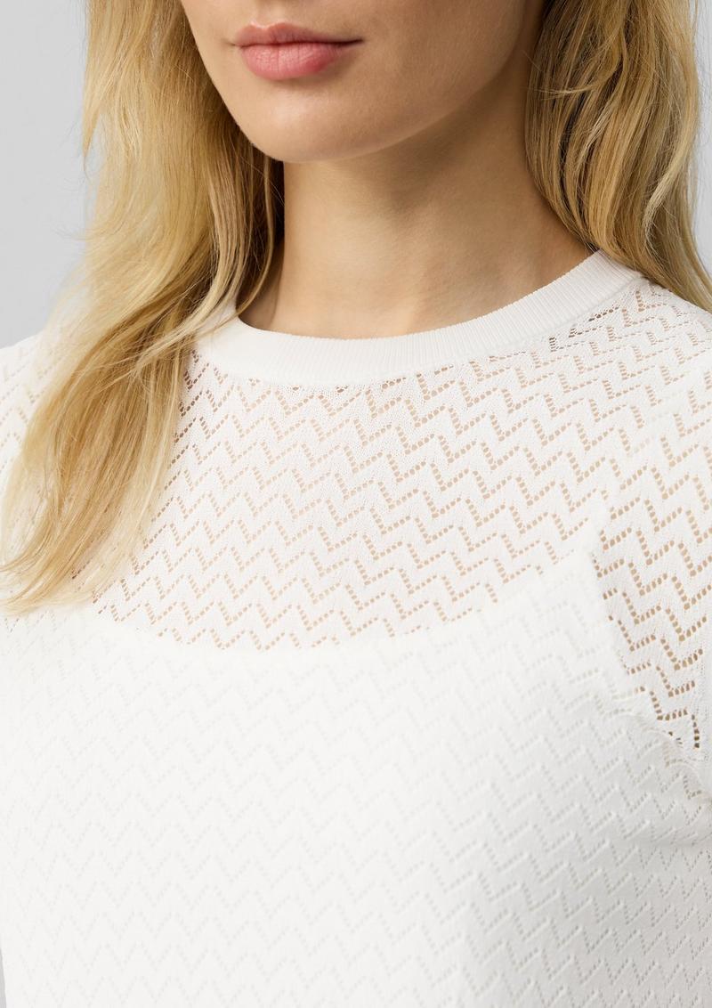 s.Oliver Transparenter Feinstrickpullover mit Lochmuster aus Viskosemix - ecru