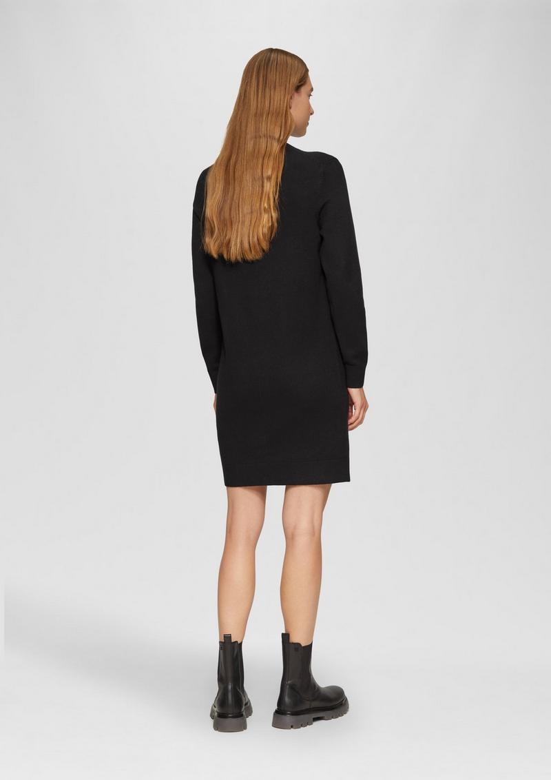 s.Oliver Feinstrickkleid mit Naht-Details - schwarz