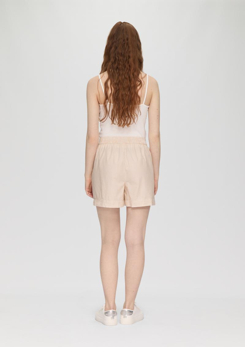 s.Oliver Regular: Gestreifte Shorts mit Elastikbund - creme