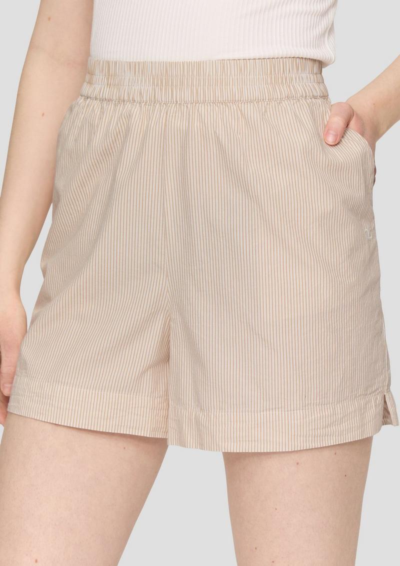 s.Oliver Regular: Gestreifte Shorts mit Elastikbund - creme