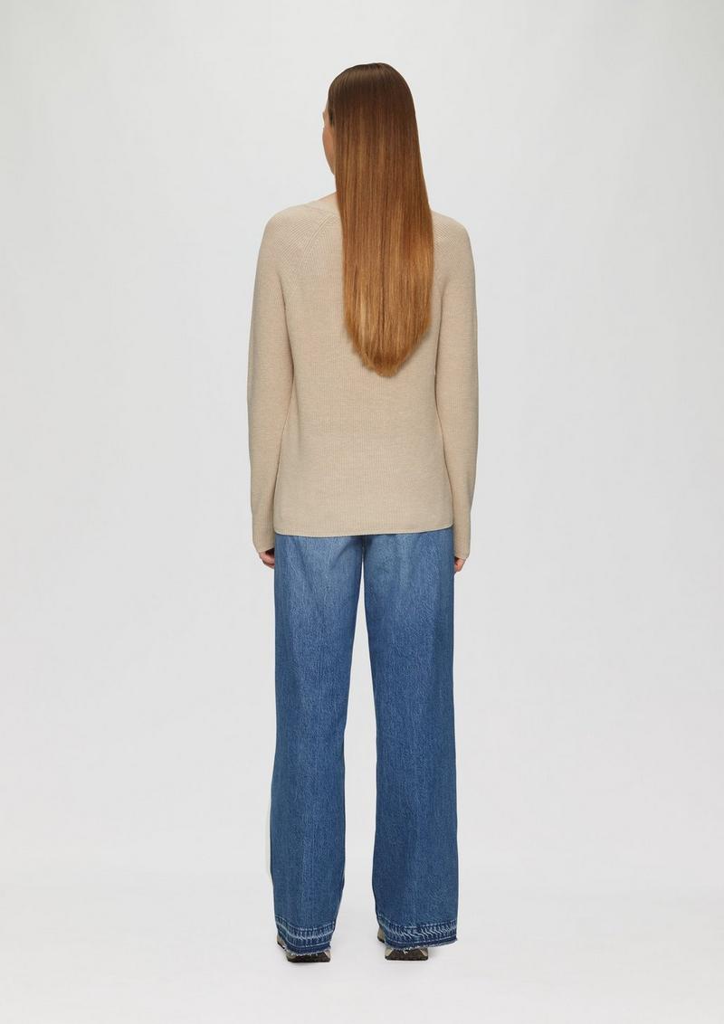 s.Oliver Strickpullover mit V-Ausschnitt und Raglan-Ärmeln - sandfarben