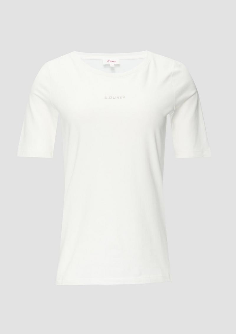 s.Oliver Elastisches T-Shirt mit Logo-Print - ecru