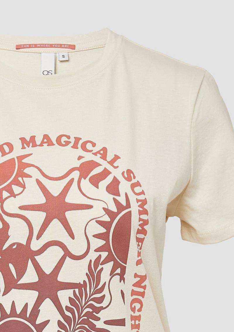 s.Oliver Baumwoll T-Shirt mit Frontprint - helles sand