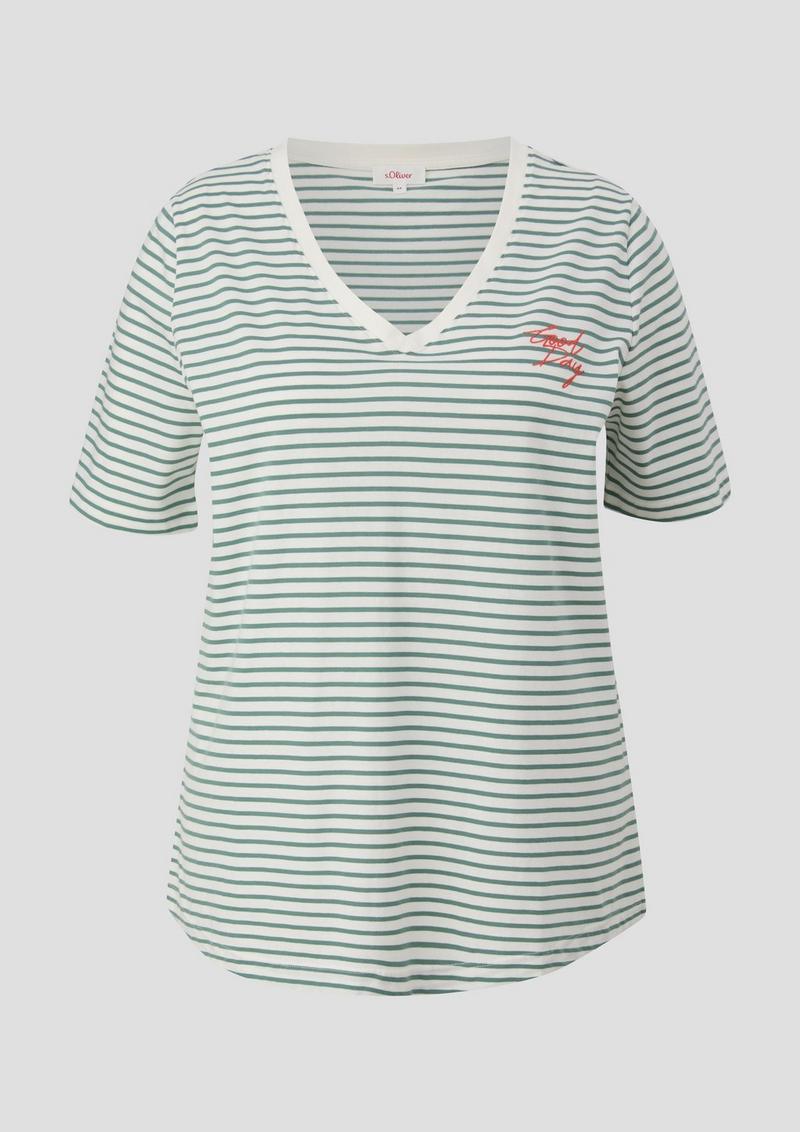 s.Oliver Weiches T-Shirt mit V-Ausschnitt - minze
