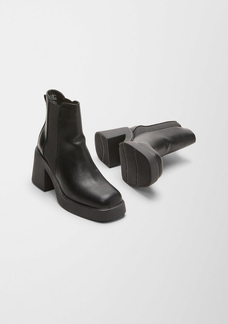 s.Oliver Stiefel mit Blockabsatz - schwarz