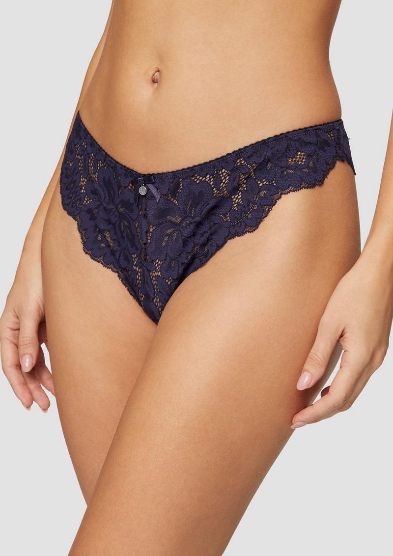 s.Oliver String aus Spitze mit Cut-out-Detail - himbeere
