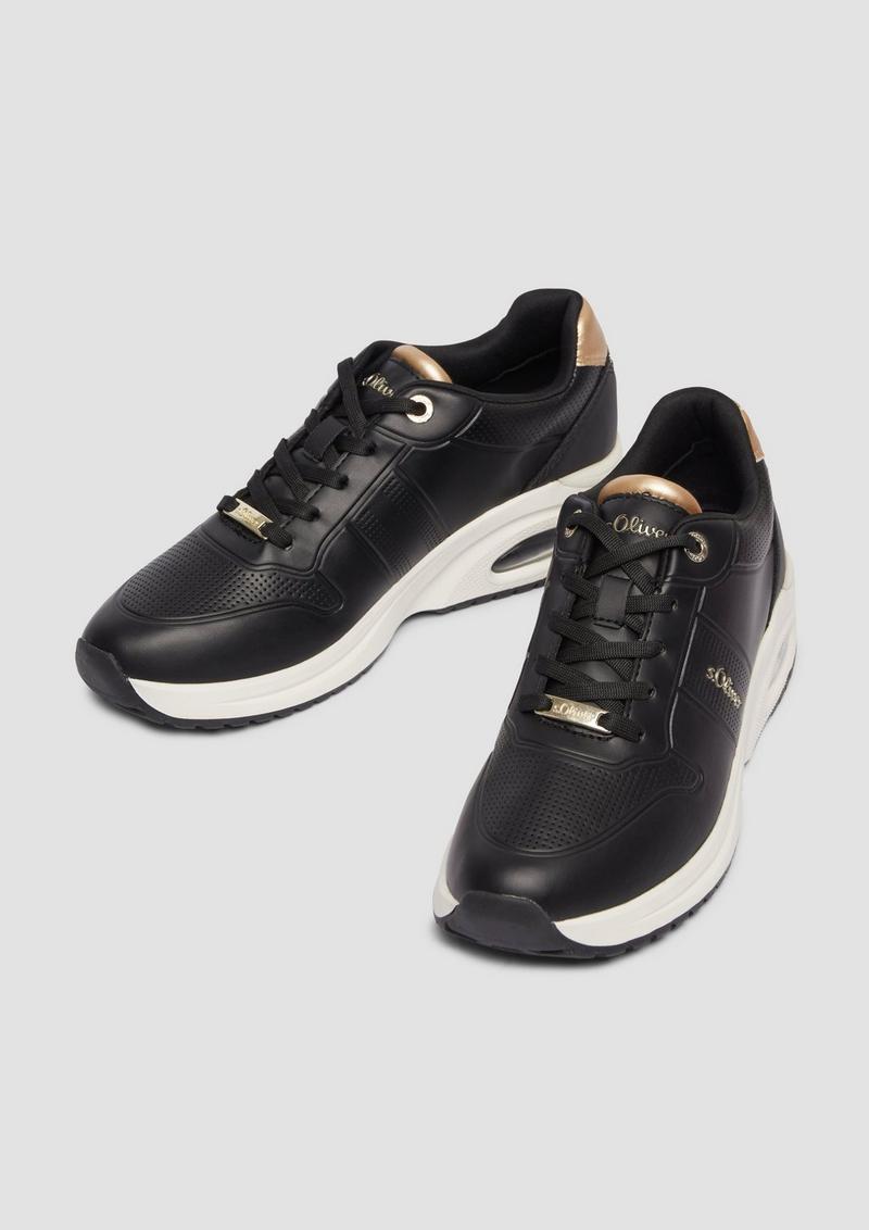 s.Oliver Sportliche Sneaker mit gepolsterter Laufsohle - schwarz