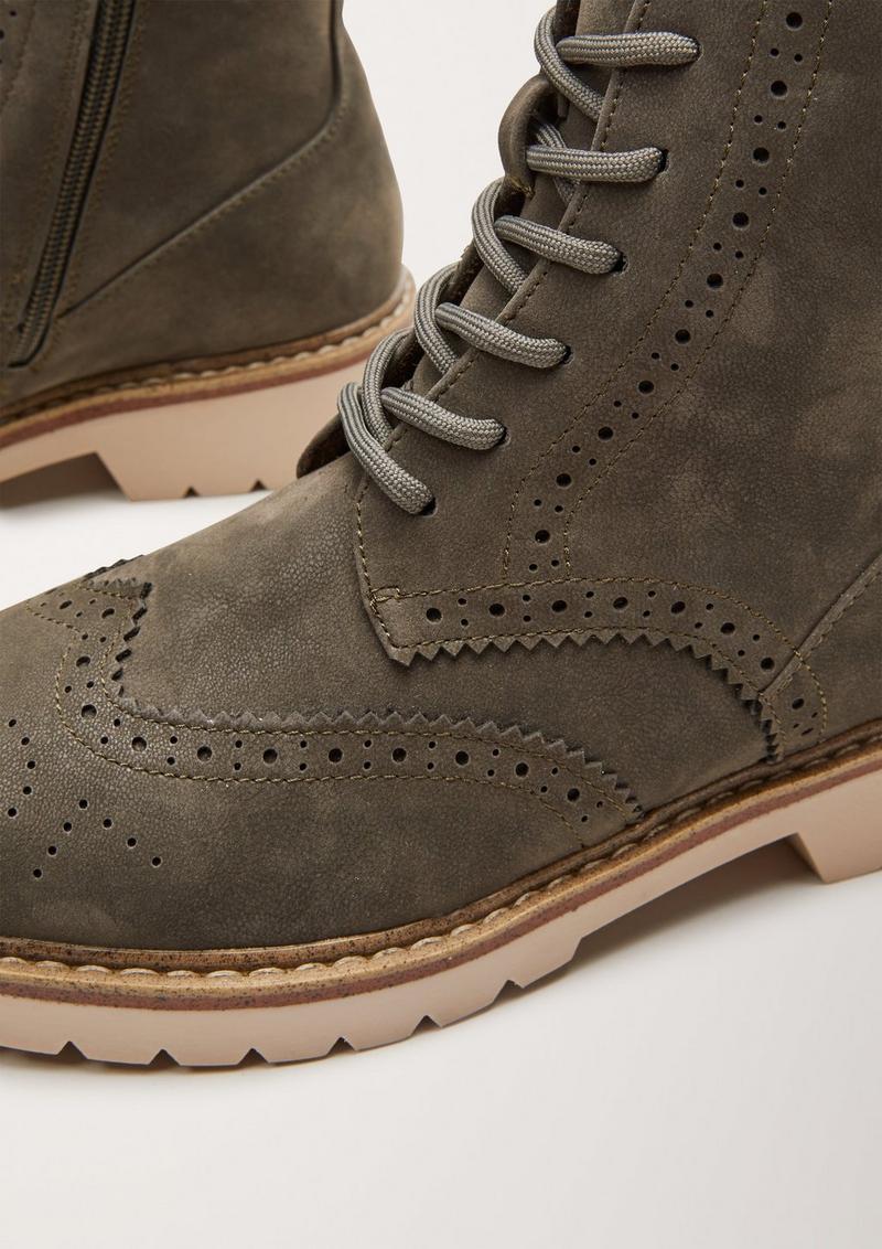 s.Oliver Stiefel im Brouge-Stil - olivgrün