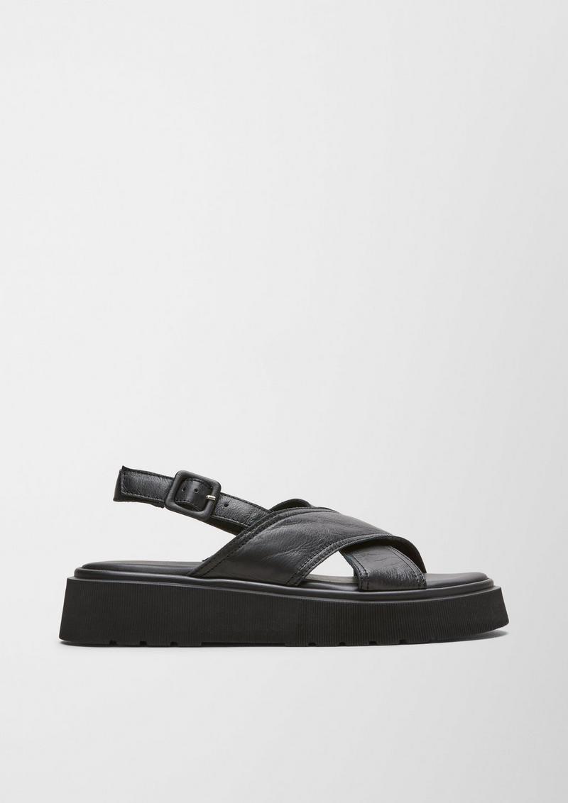 s.Oliver Sandalen aus Echtleder - schwarz