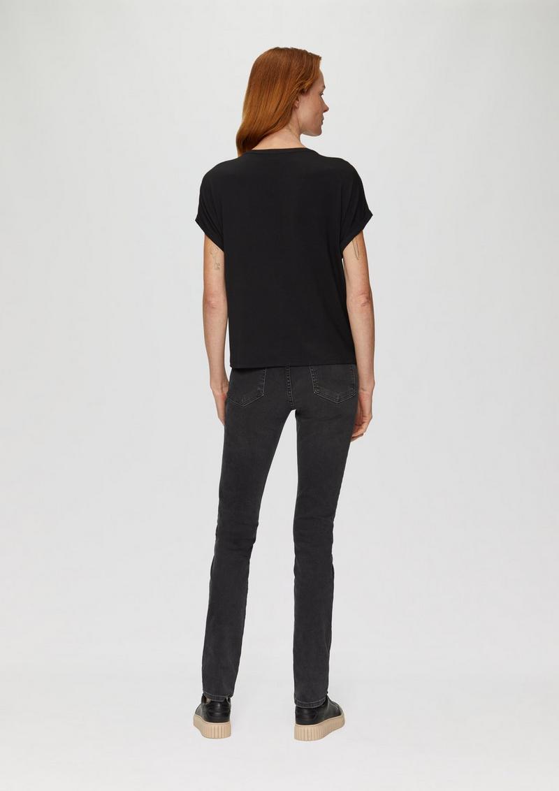 s.Oliver T-Shirt aus Viskosestretch mit Frontprint - schwarz