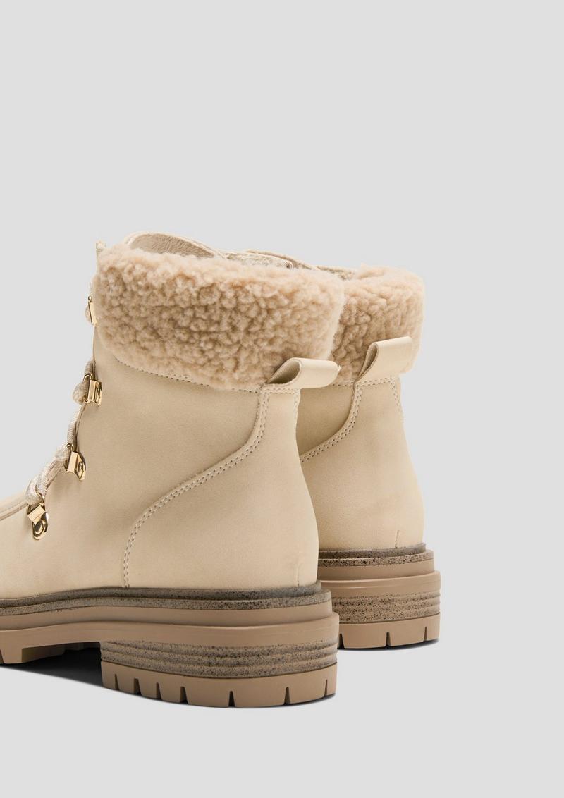 s.Oliver Gefütterte Stiefel in Veloursleder-Optik - creme
