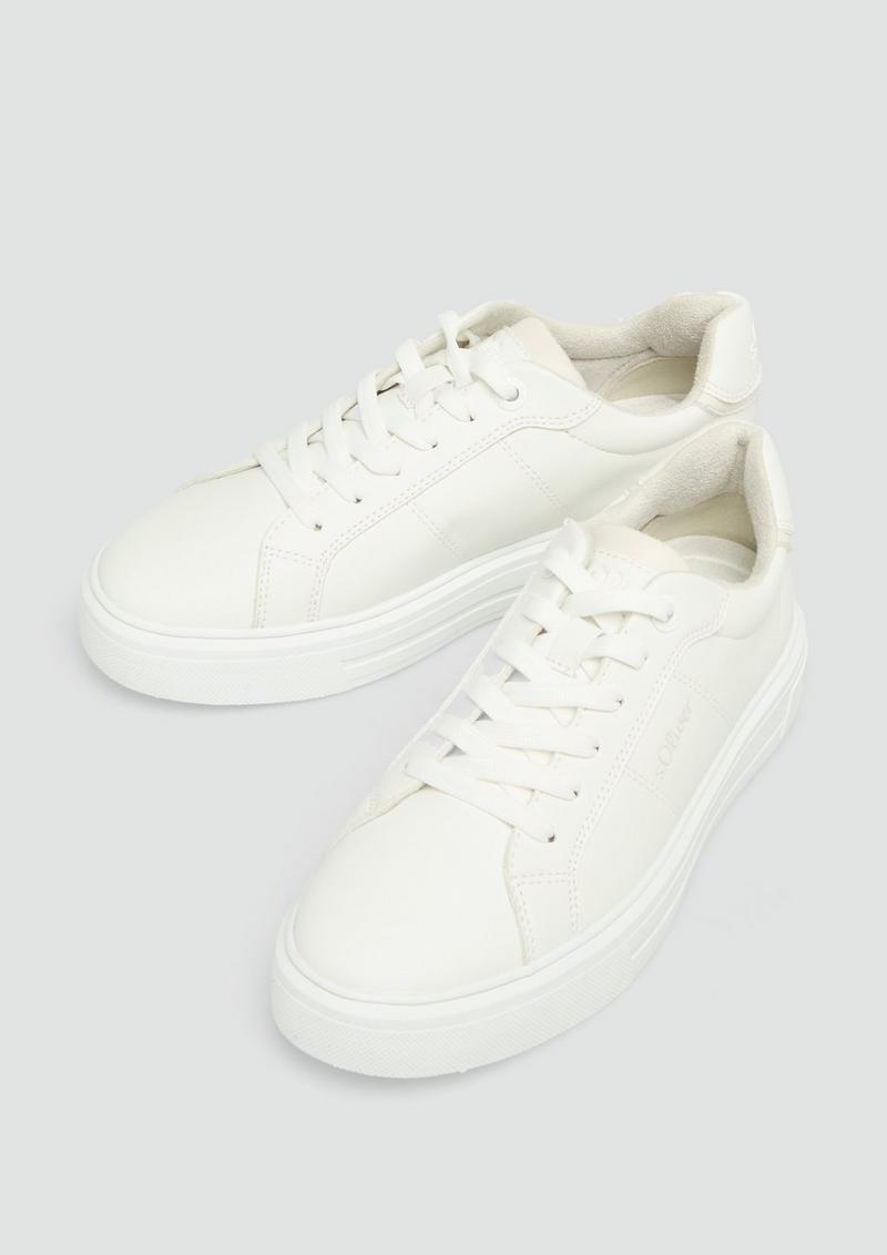 s.Oliver Sneaker in cleanem Design - weiß