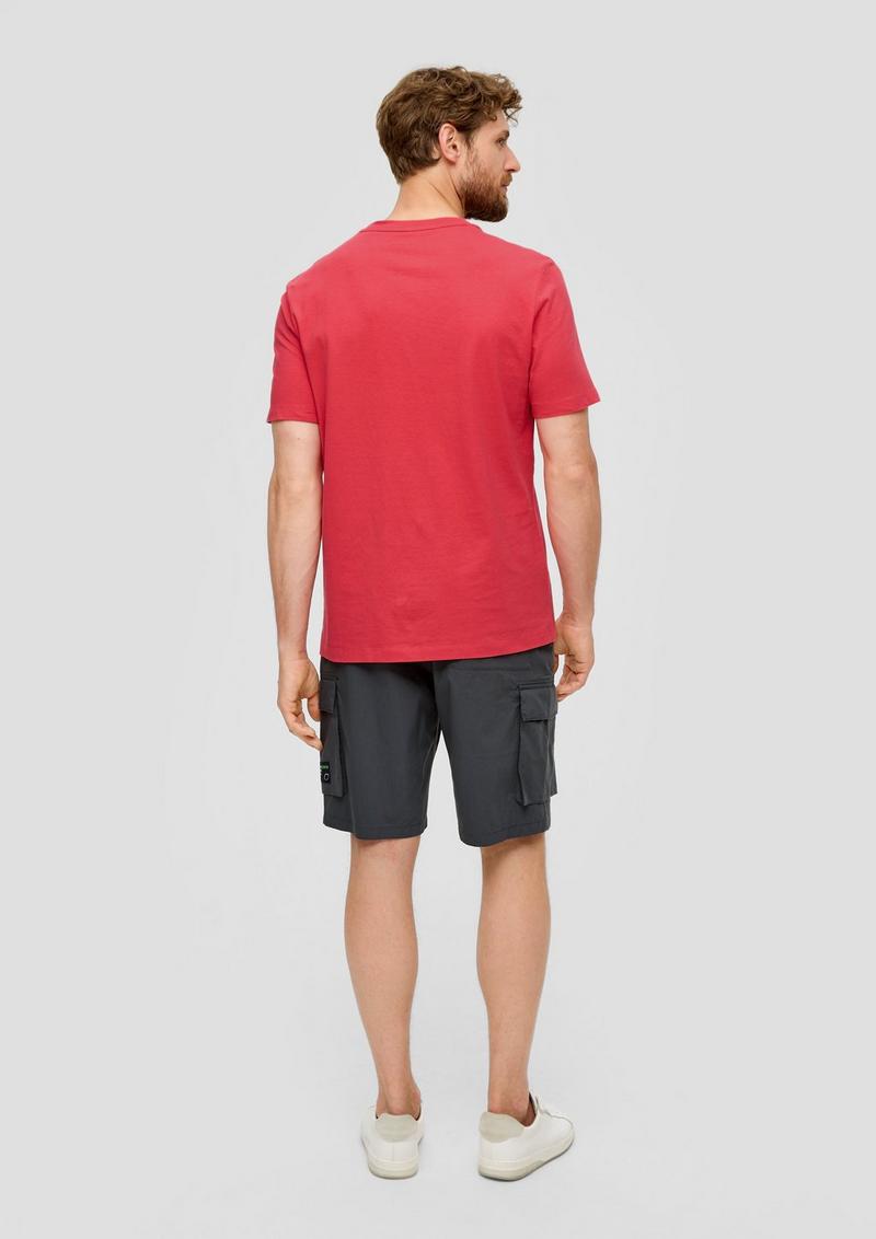 s.Oliver Baumwoll-T-Shirt mit frontseitigem Artwork-Print - himbeere