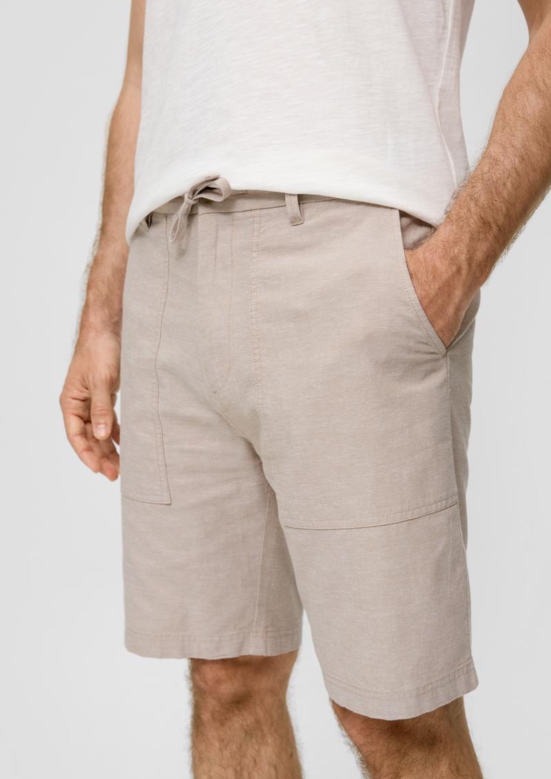 s.Oliver Chino-Shorts aus Leinenmix mit elastischem Bund - sandstein