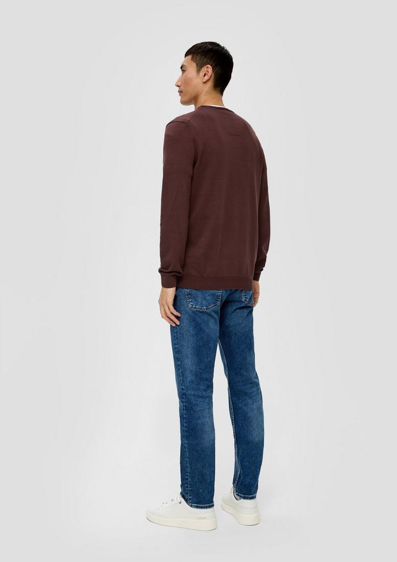 s.Oliver Strickpullover mit V-Ausschnitt - aubergine