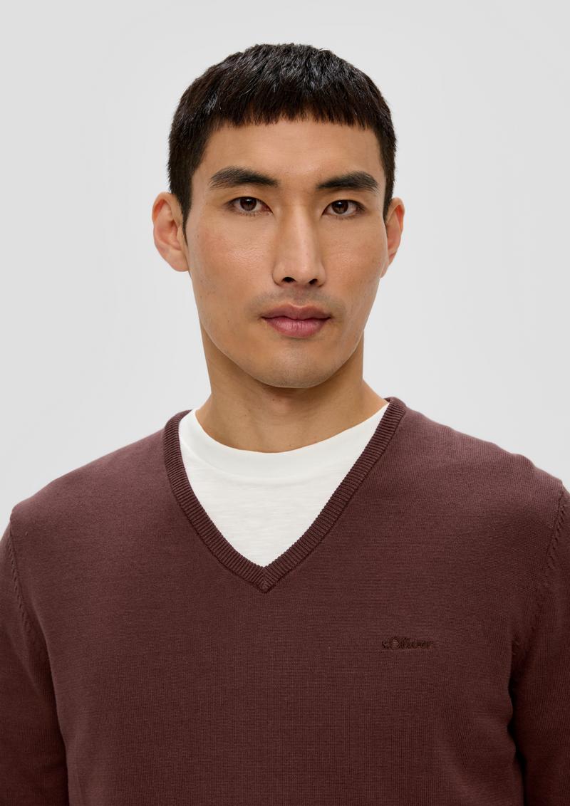 s.Oliver Strickpullover mit V-Ausschnitt - aubergine