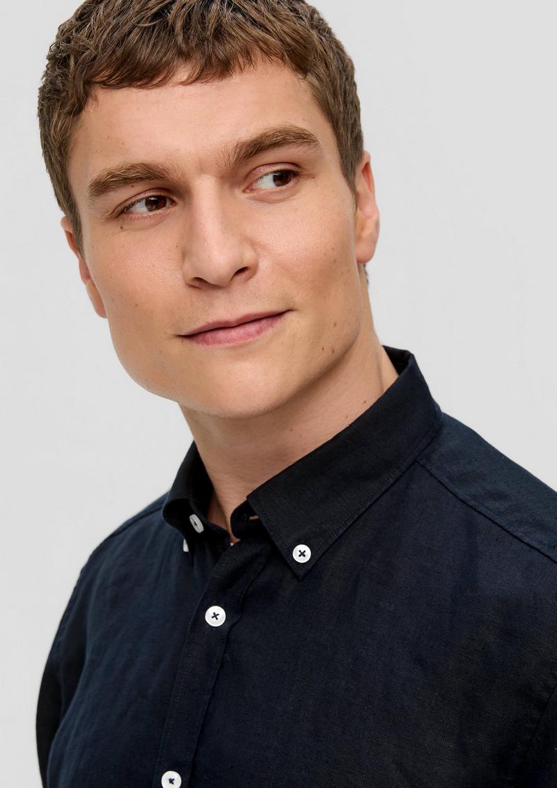 s.Oliver Leinenhemd mit Button-Down-Kragen - navy