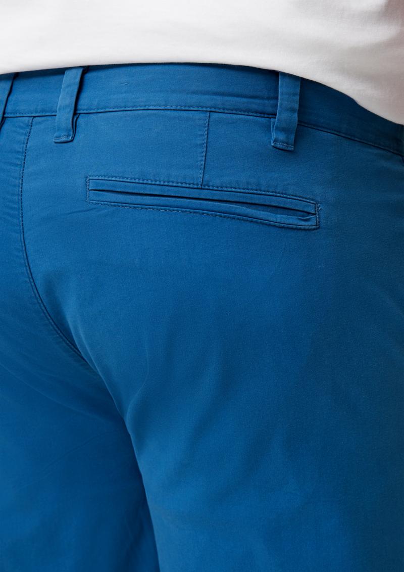 s.Oliver Relaxed: Bermuda aus Baumwollstretch - royalblau