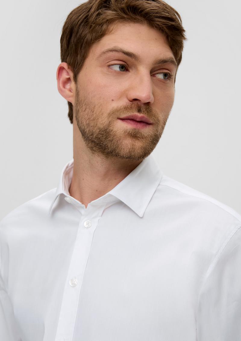 s.Oliver Elastisches Anzughemd mit Webstruktur - weiß