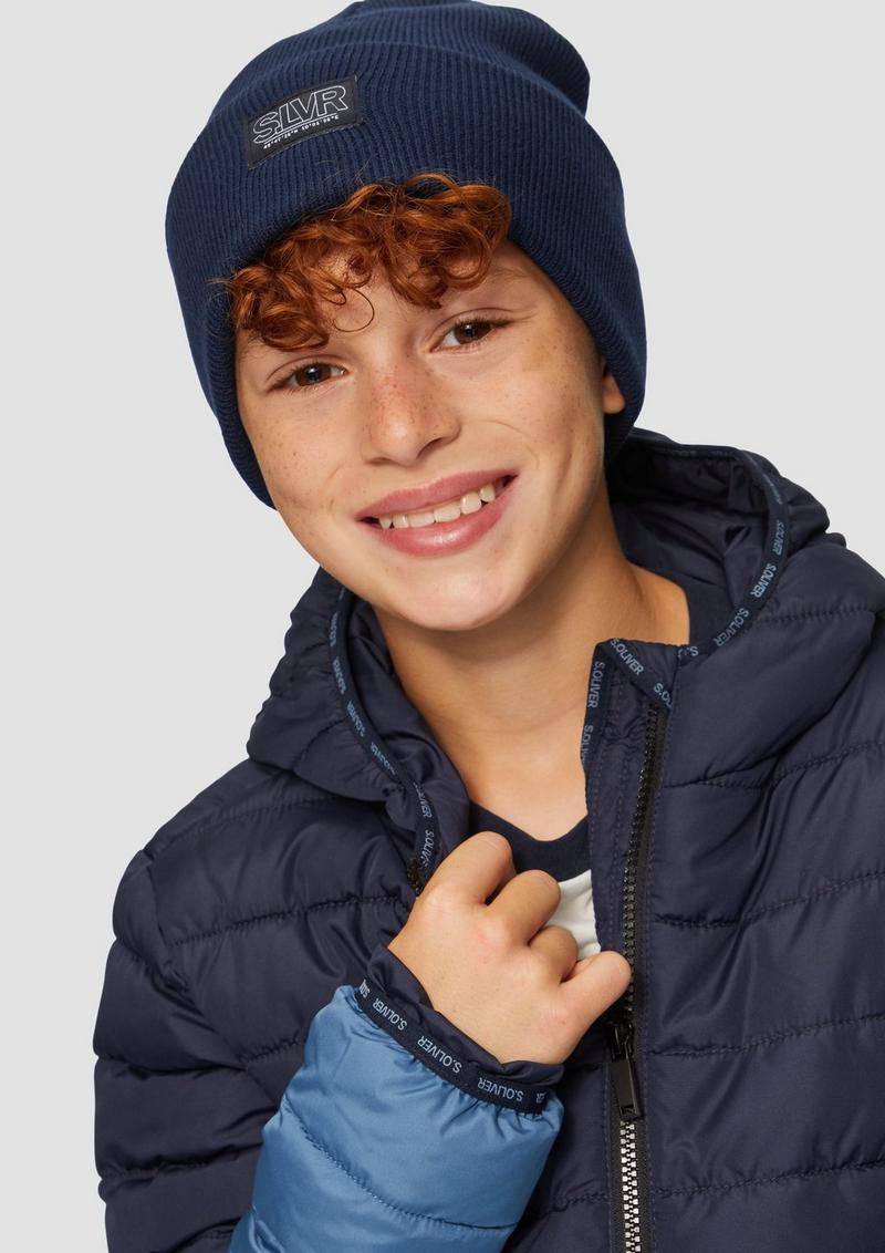 s.Oliver Mütze mit Label-Patch - navy